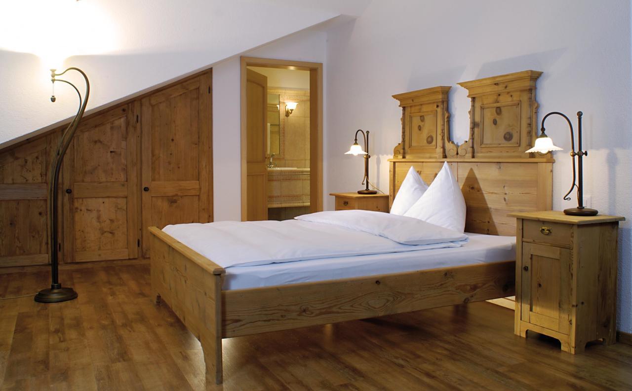 Romantik Hotel zu den drei Sternen Brunegg Zimmer foto