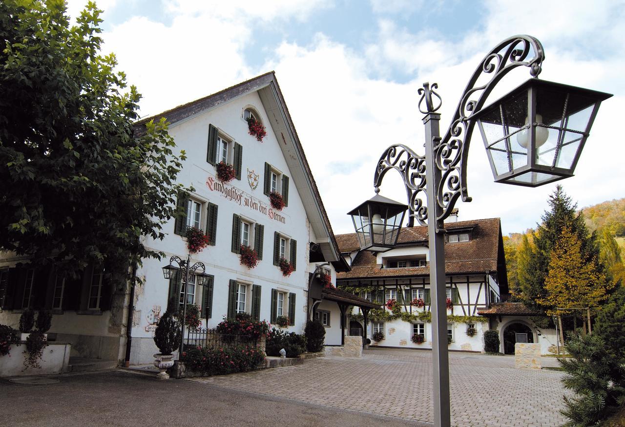 Romantik Hotel zu den drei Sternen Brunegg Exterior foto